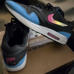 Nike Black and Blue Sneakers with Pink Swoosh